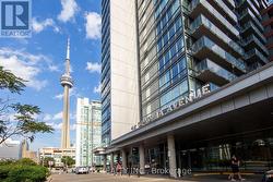 1721 - 4K SPADINA AVENUE Toronto, ON M5V 3Y9