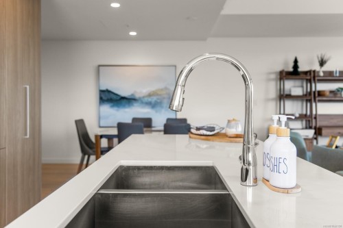 #1002-2000 Hannington Rd, Langford, BC - Indoor Photo Showing Kitchen With Double Sink