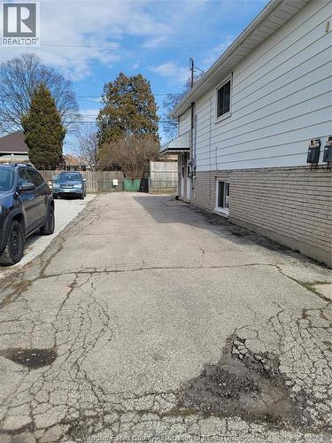 2240 Howard Avenue Unit# Upper, Windsor, ON - Outdoor