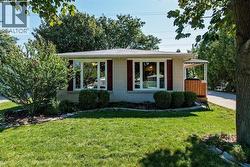 567 CARDIFF DRIVE Sarnia, ON N7S 4B9