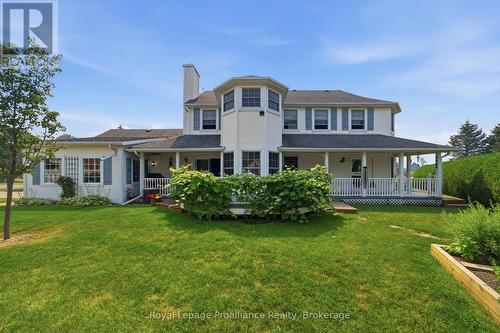 10 Skiff Cove Road, Prince Edward County (Wellington Ward), ON - Outdoor With Deck Patio Veranda With Facade