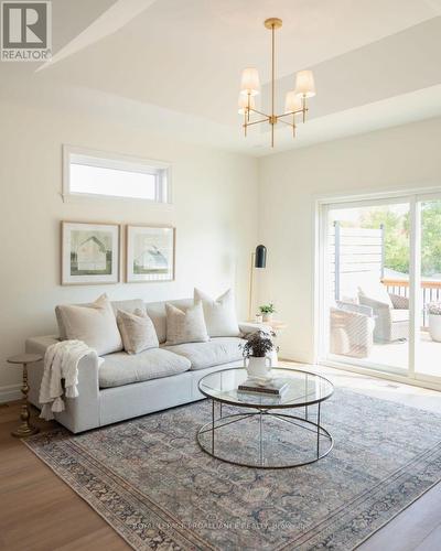 159 Pomeroy Avenue, Tweed (Tweed (Village)), ON - Indoor Photo Showing Living Room