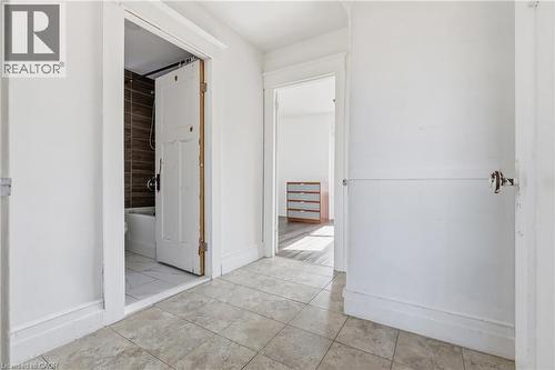 115 Kensington Avenue N, Hamilton, ON - Indoor Photo Showing Other Room