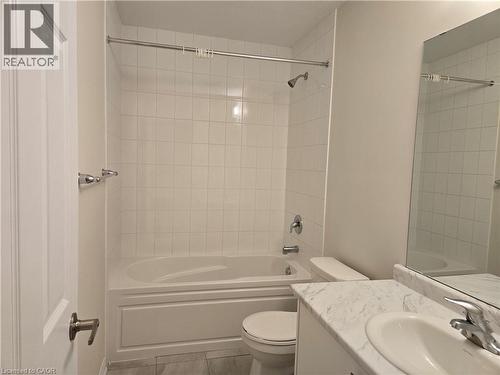 395 Barker Parkway, Thorold, ON - Indoor Photo Showing Bathroom