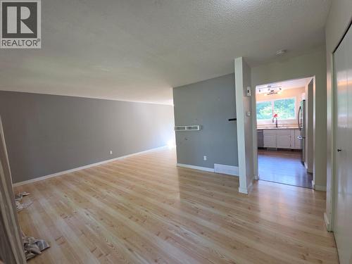 4720 Centurion Crescent Ne, Chetwynd, BC - Indoor Photo Showing Other Room