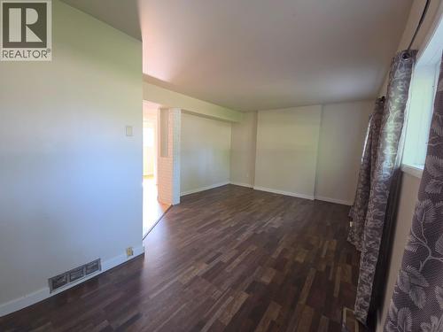 4720 Centurion Crescent Ne, Chetwynd, BC - Indoor Photo Showing Other Room