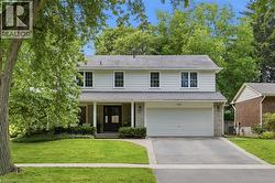 648 CHERRYWOOD Drive Burlington, ON L7T 3X1