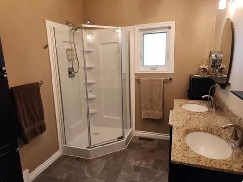 48 Sunset Drive, Ditch Lake, MB - Indoor Photo Showing Bathroom