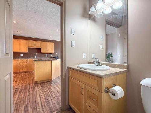 64 Coulter Way, Brandon, MB - Indoor Photo Showing Bathroom