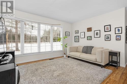 1 Christopher Lane, Armour, ON - Indoor Photo Showing Other Room