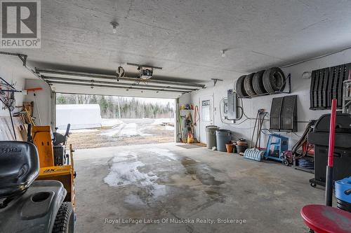1 Christopher Lane, Armour, ON - Indoor Photo Showing Garage