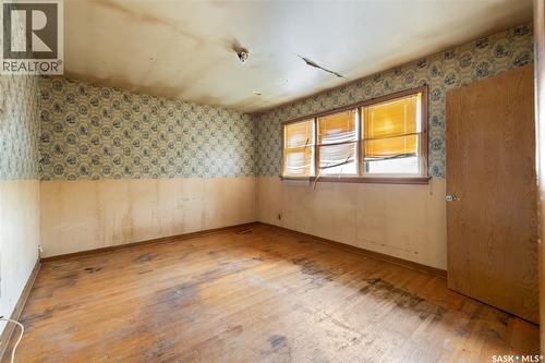 403 17Th Avenue E, Regina, SK - Indoor Photo Showing Other Room