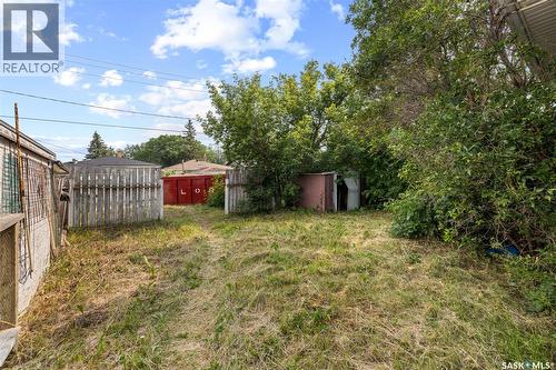403 17Th Avenue E, Regina, SK - Outdoor