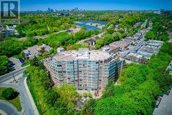 403 - 1 RIPLEY AVENUE  Toronto, ON M6S 4Z6
