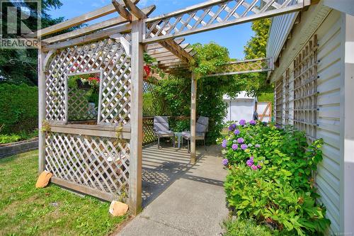 325 Quarry Rd, Comox, BC - Outdoor