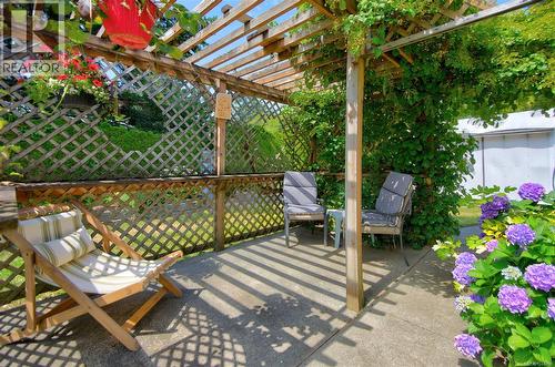 325 Quarry Rd, Comox, BC - Outdoor With Deck Patio Veranda