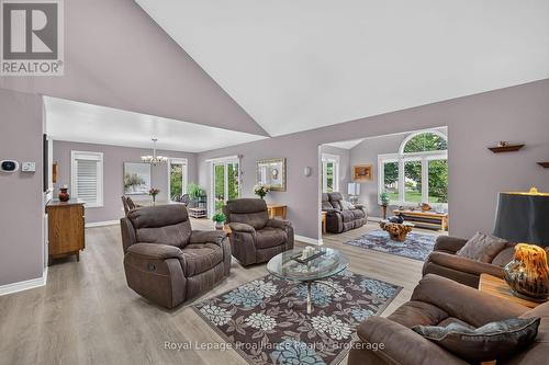 46 Sandpiper Way, Brighton, ON - Indoor Photo Showing Living Room