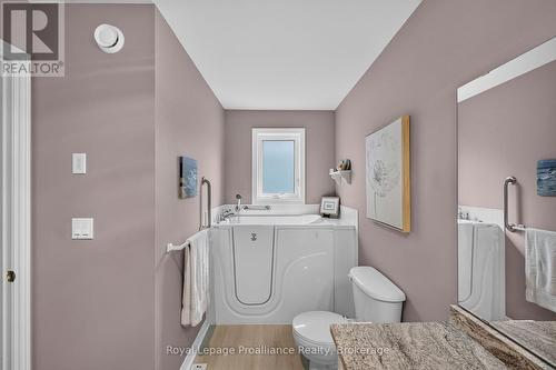 46 Sandpiper Way, Brighton, ON - Indoor Photo Showing Bathroom