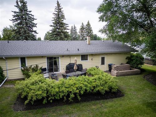 411 Ash Avenue, Steinbach, MB - Outdoor
