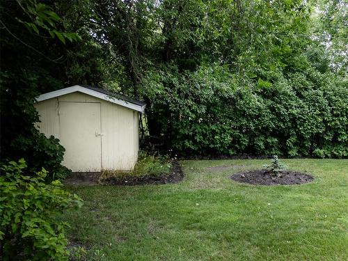 411 Ash Avenue, Steinbach, MB - Outdoor