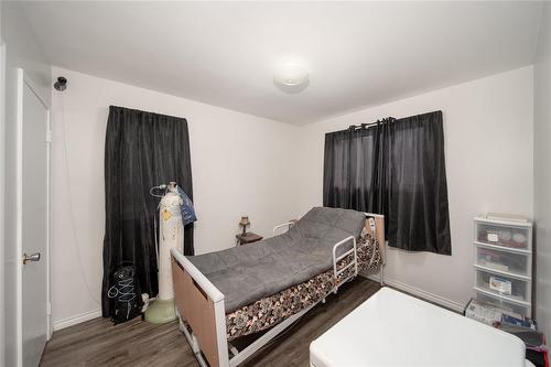 411 Ash Avenue, Steinbach, MB - Indoor