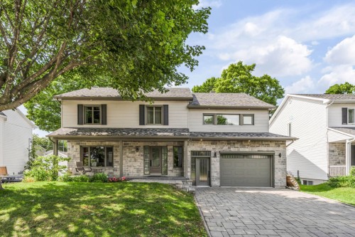 1376 Rue des Comptines  Québec (La Haute-Saint-Charles), QC G3K 2G9