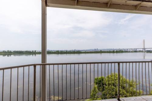 Balcon - 716-7680 Boul. Marie-Victorin, Brossard, QC - Outdoor With Body Of Water With View