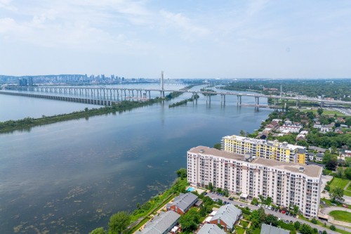Vue sur l'eau - 716-7680 Boul. Marie-Victorin, Brossard, QC - Outdoor With Body Of Water With View