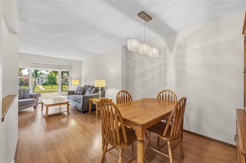 1186 Devonshire Dr, Winnipeg, MB 