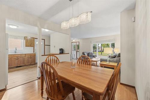 1186 Devonshire Dr, Winnipeg, MB 