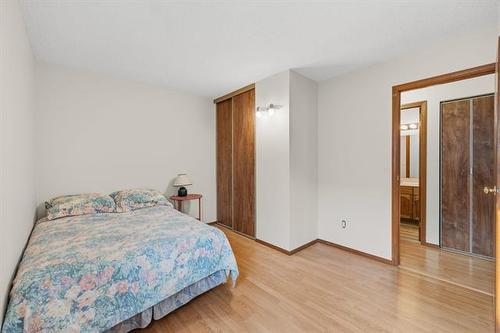 1186 Devonshire Dr, Winnipeg, MB 