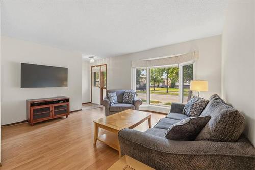 1186 Devonshire Dr, Winnipeg, MB 