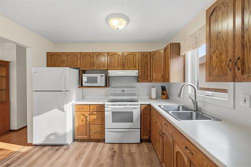 1186 Devonshire Dr, Winnipeg, MB 