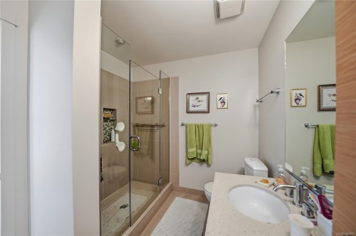 #1106-38 Front St, Nanaimo, BC - Indoor Photo Showing Bathroom