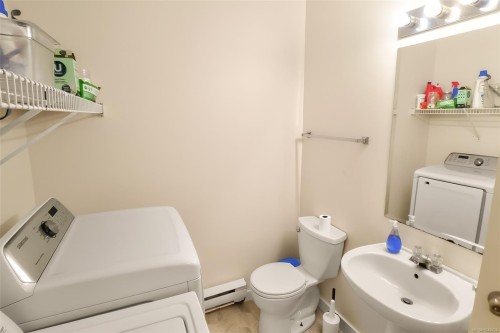 #B-330 Lone Cone Rd, Tofino, BC - Indoor Photo Showing Other Room