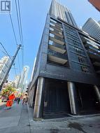 1017 - 295 ADELAIDE STREET W Toronto, ON M5V 1P7