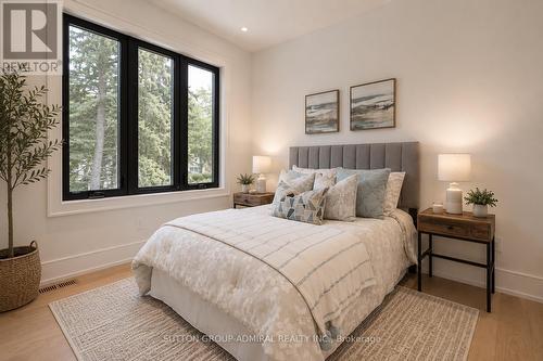 98 Babcombe Drive, Markham, ON - Indoor Photo Showing Bedroom