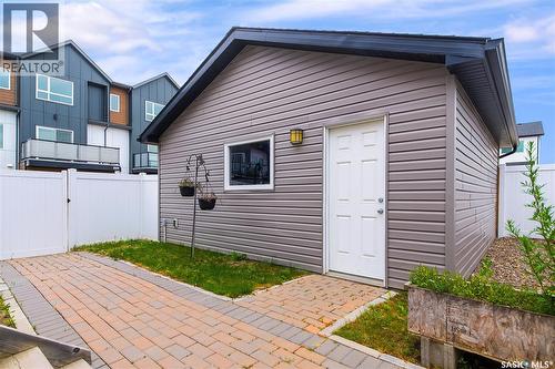 303 Delainey Manor, Saskatoon, SK - Outdoor