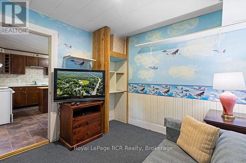680210 30 Side Road, Chatsworth, ON - Indoor