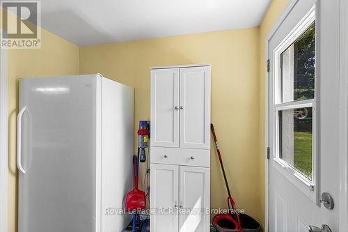 680210 30 Side Road, Chatsworth, ON - Indoor