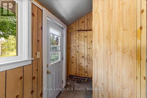 680210 30 Side Road, Chatsworth, ON - Indoor Photo Showing Other Room