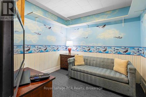 680210 30 Side Road, Chatsworth, ON - Indoor
