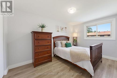 620 Forestwood Crescent, Burlington, ON - Indoor Photo Showing Bedroom