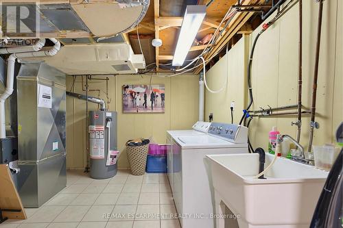 620 Forestwood Crescent, Burlington, ON - Indoor Photo Showing Laundry Room