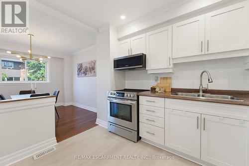620 Forestwood Crescent, Burlington, ON - Indoor Photo Showing Kitchen With Double Sink