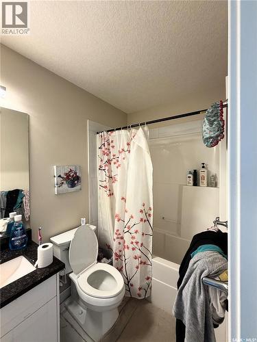 418 Ells Way, Saskatoon, SK - Indoor Photo Showing Bathroom
