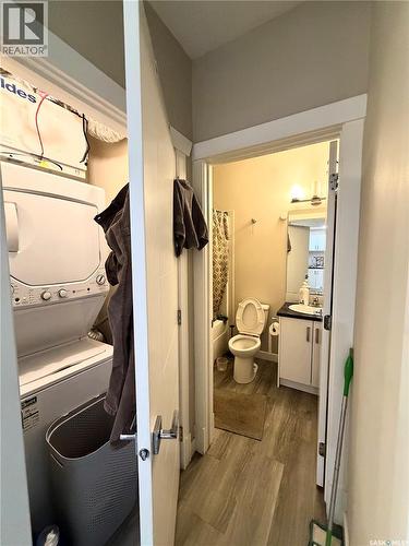 418 Ells Way, Saskatoon, SK - Indoor Photo Showing Laundry Room