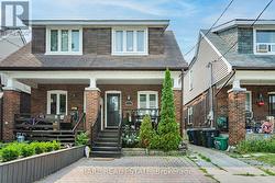 615 MIVERTON BOULEVARD Toronto, ON M4C 1X8