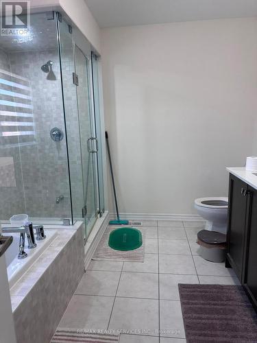 92 Folgate Crescent, Brampton, ON - Indoor Photo Showing Bathroom
