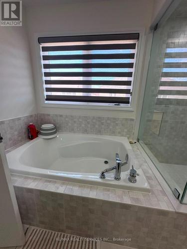 92 Folgate Crescent, Brampton, ON - Indoor Photo Showing Bathroom